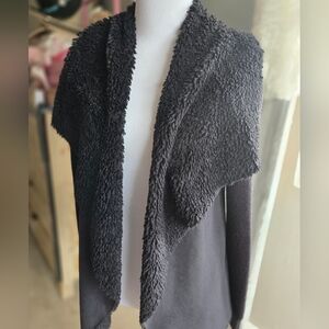 Romeo & Juliet Couture Black Faux-Shearling Draped Coatigan